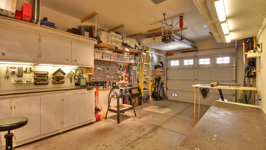 Garage workshop